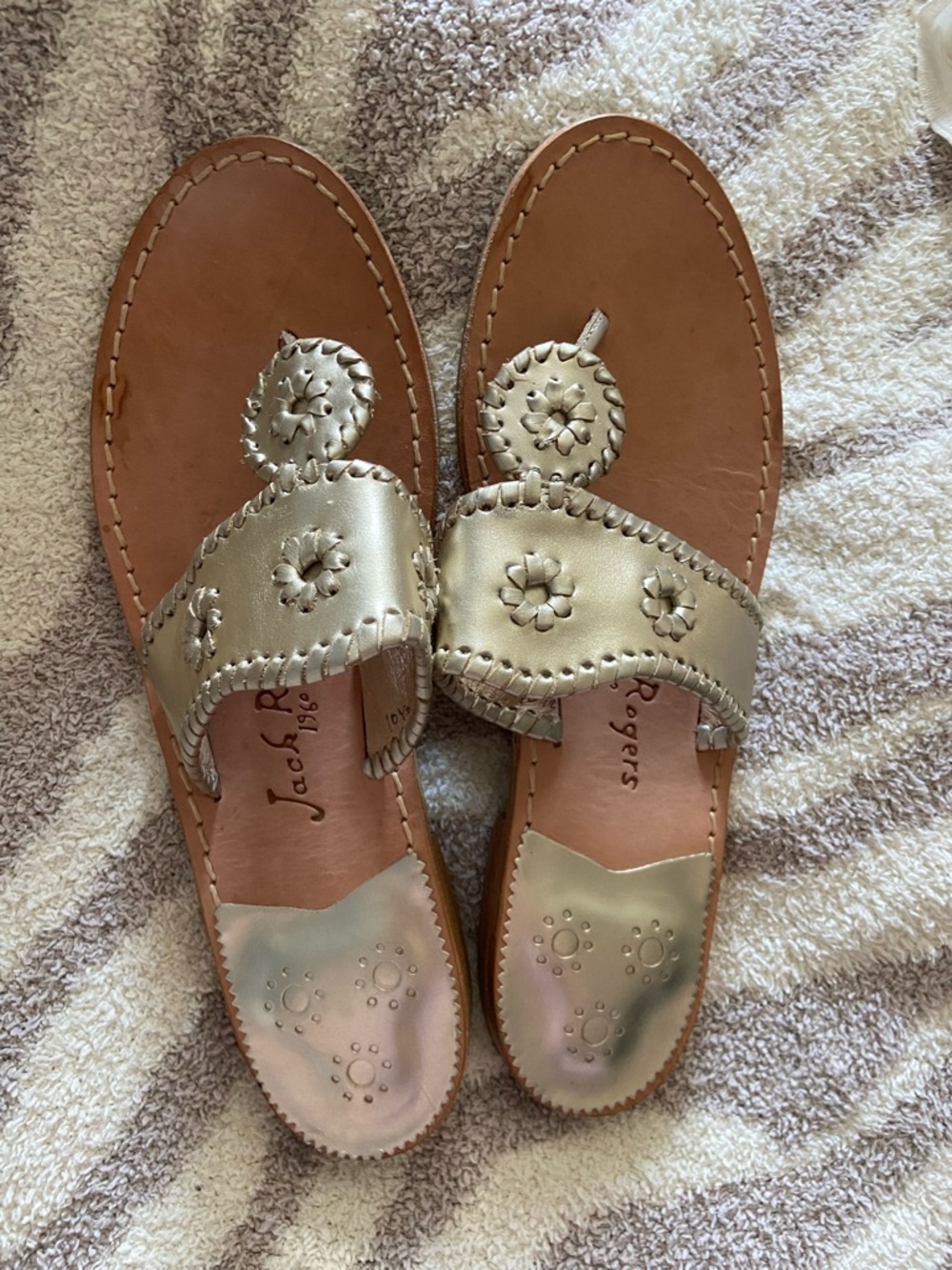 Jack Roger’s original gold sandals size 10.5